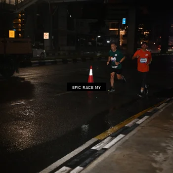 Runner Photo 7714501