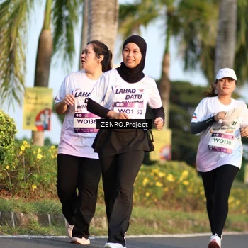 Runner Photo 7714503