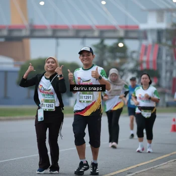 Runner Photo 7714509