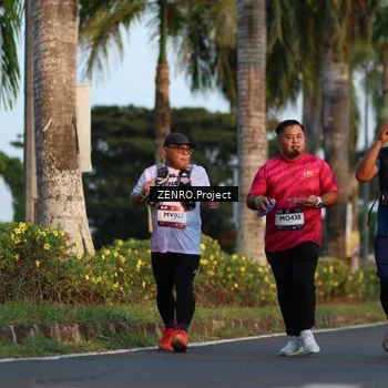 Runner Photo 7714515