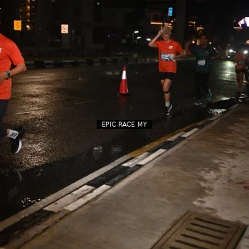 Runner Photo 7714525