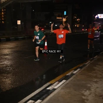 Runner Photo 7714532