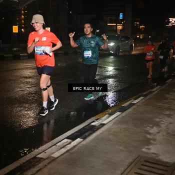 Runner Photo 7714536