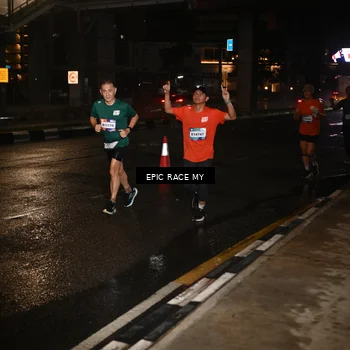 Runner Photo 7714537