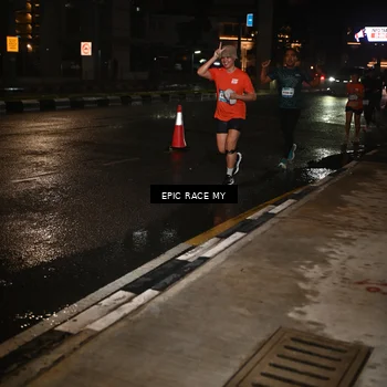 Runner Photo 7714545
