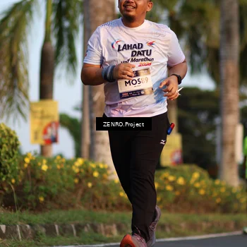 Runner Photo 7714553