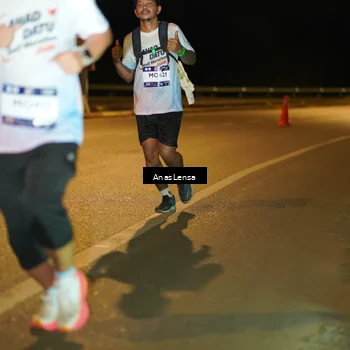 Runner Photo 7714558