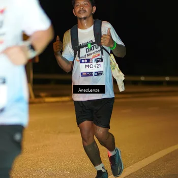 Runner Photo 7714560