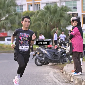 Runner Photo 7714565