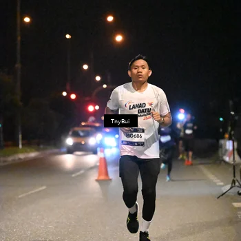 Runner Photo 7714567