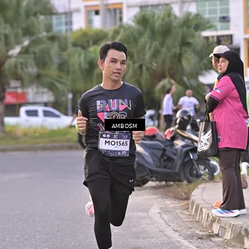 Runner Photo 7714571