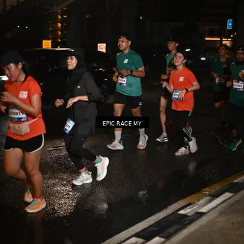 Runner Photo 7714575