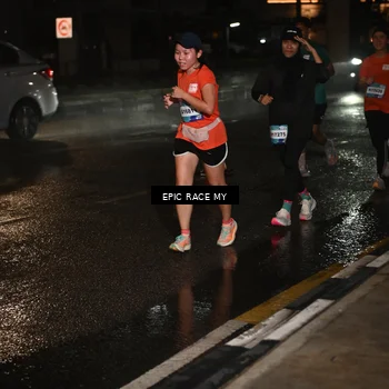 Runner Photo 7714578