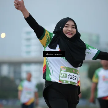 Runner Photo 7714579