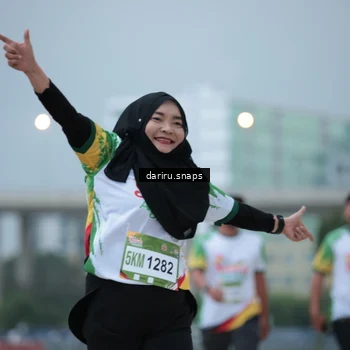 Runner Photo 7714582