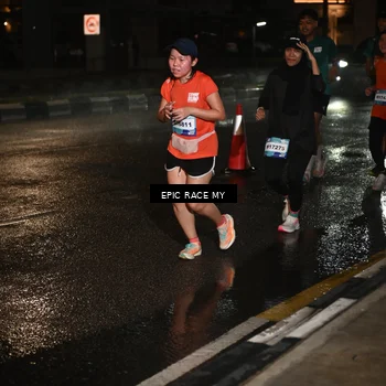 Runner Photo 7714594