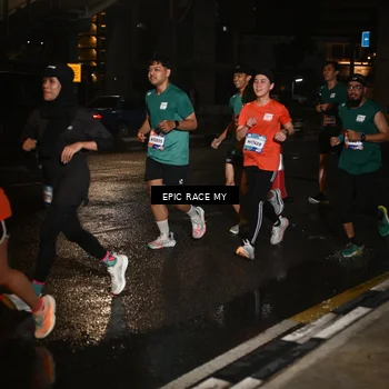 Runner Photo 7714597