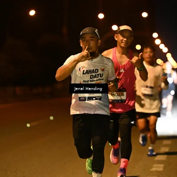 Runner Photo 7714603