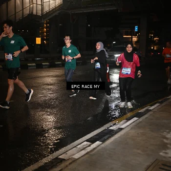 Runner Photo 7714608