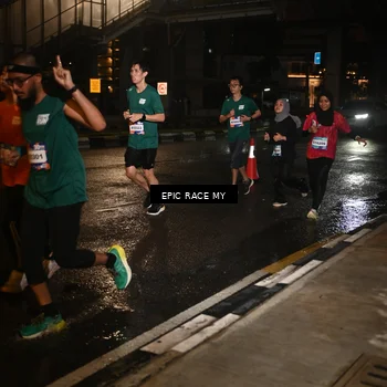 Runner Photo 7714618