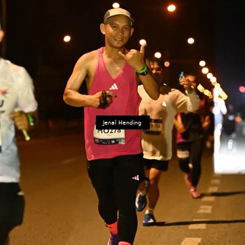 Runner Photo 7714628