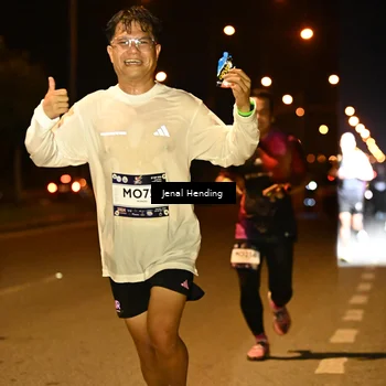 Runner Photo 7714631