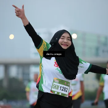 Runner Photo 7714632
