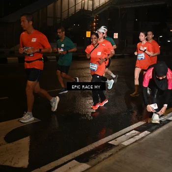 Runner Photo 7714652