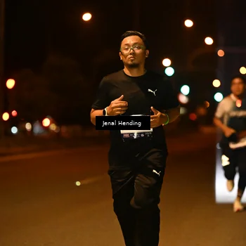 Runner Photo 7714683