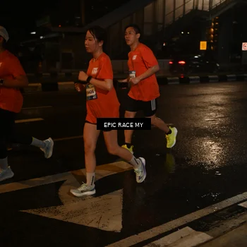 Runner Photo 7714687