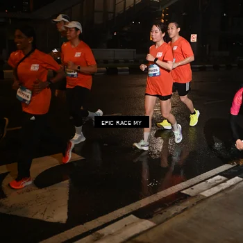 Runner Photo 7714694