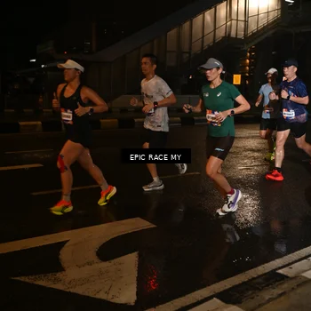 Runner Photo 7714701