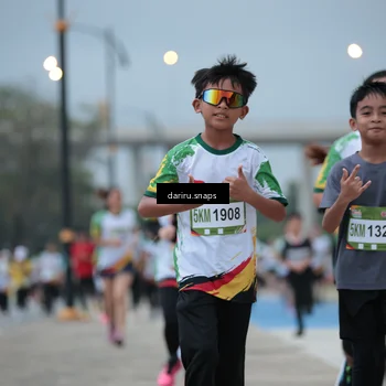 Runner Photo 7714711