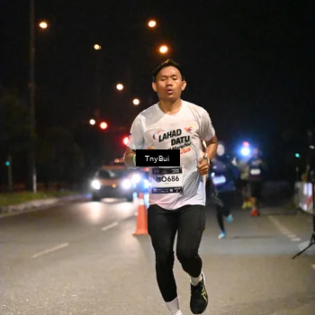 Runner Photo 7714728