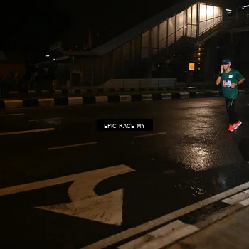 Runner Photo 7714730