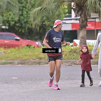 Runner Photo 7714742