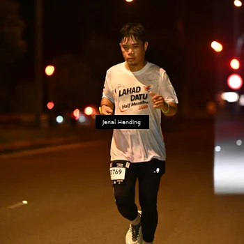Runner Photo 7714745