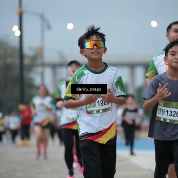 Runner Photo 7714761
