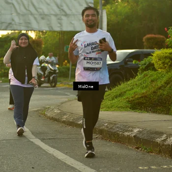 Runner Photo 7714766