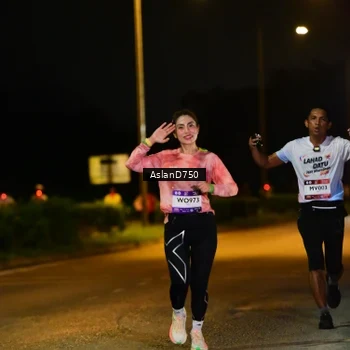 Runner Photo 7714769