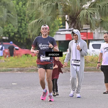 Runner Photo 7714772