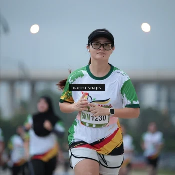 Runner Photo 7714777