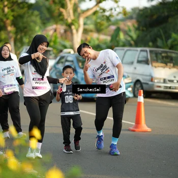 Runner Photo 7714781