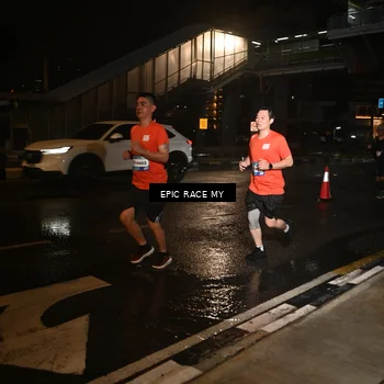 Runner Photo 7714793