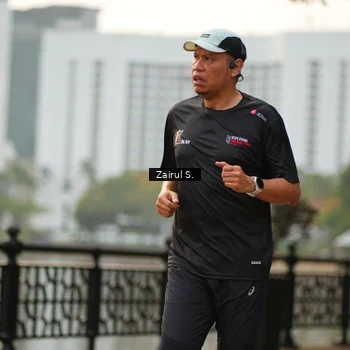 Runner Photo 7714822