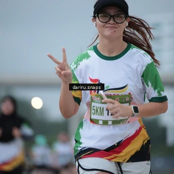 Runner Photo 7714830