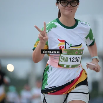 Runner Photo 7714832