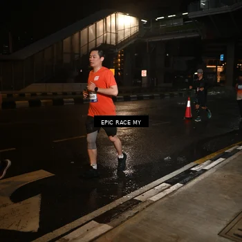 Runner Photo 7714845