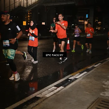 Runner Photo 7714847