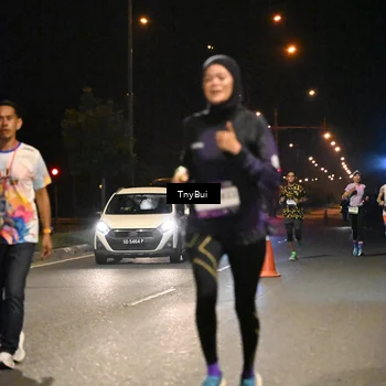 Runner Photo 7714853